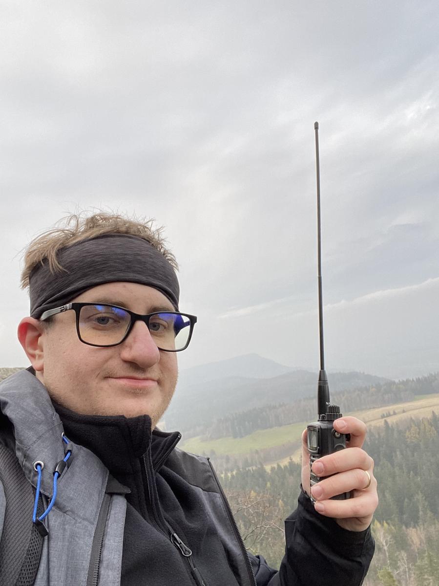 SP5LAG - Michał on a SOTA summit with handheld radio